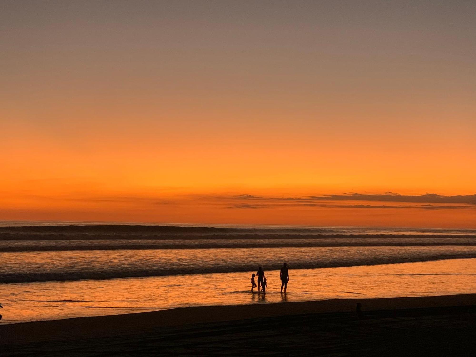 Camping Miguel Surf Camp Quepos
