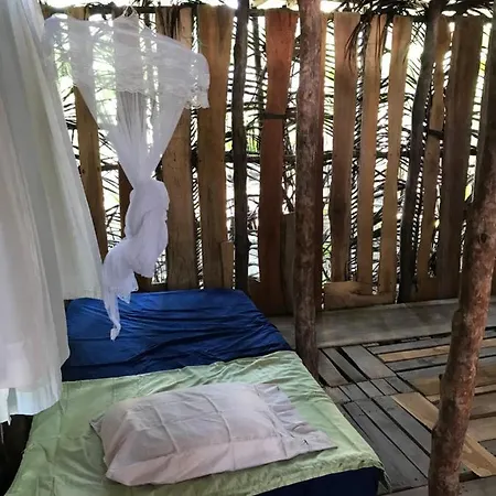 Miguel Surf Camp Hotel Quepos Exterior photo