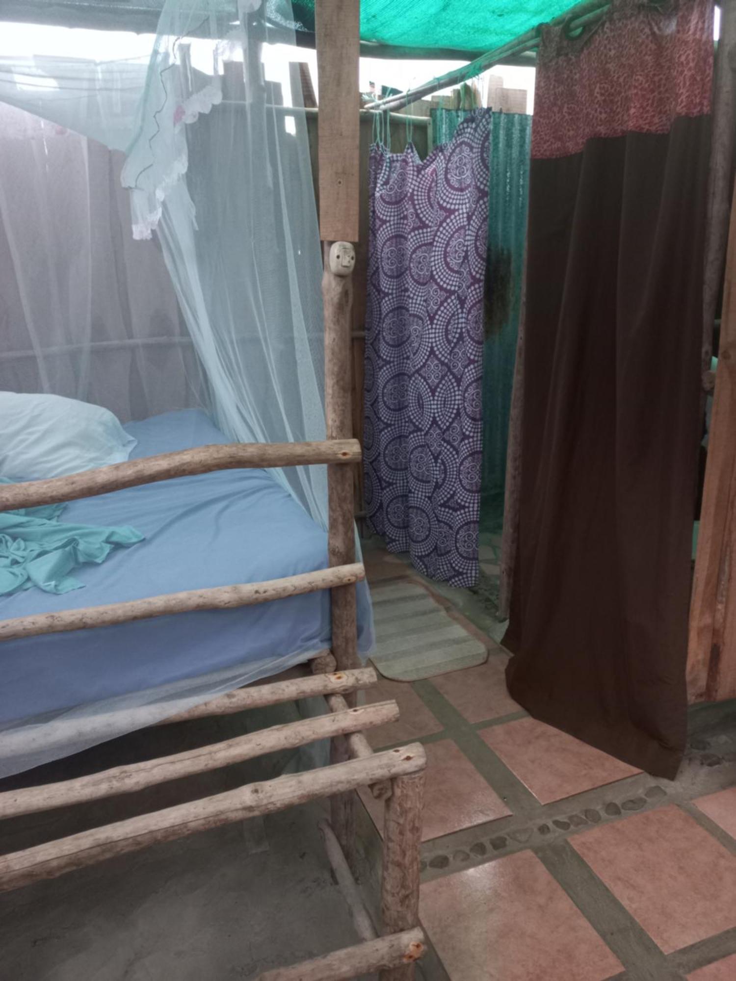 Campsite Miguel Surf Camp *